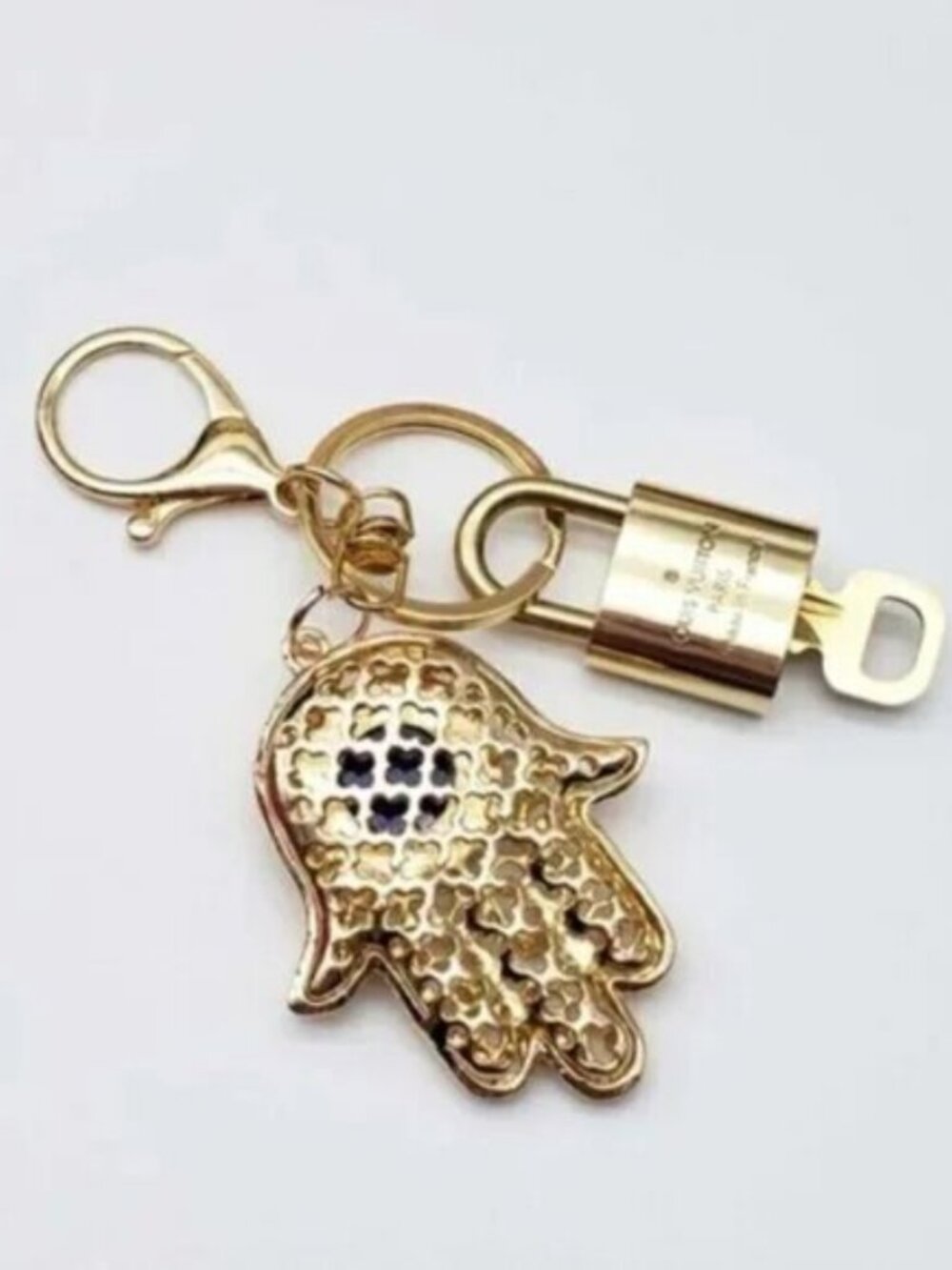LV Authentic Gold Padlock 🔒 Key Set w/ Unbranded Evil Eye Keychain Charm - Picture 4 of 6